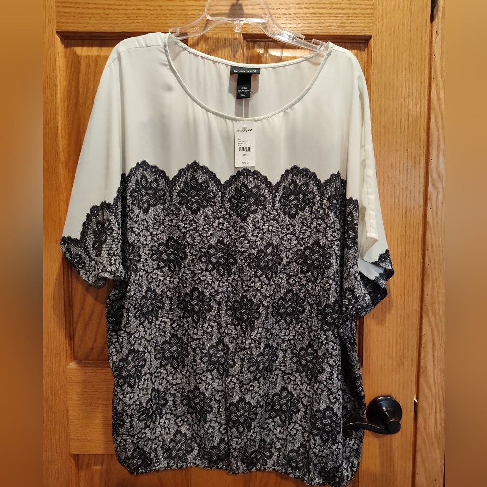 NWT Lane Bryant Cream With Black Lace Print Dolman Blouse, Elastic Hem